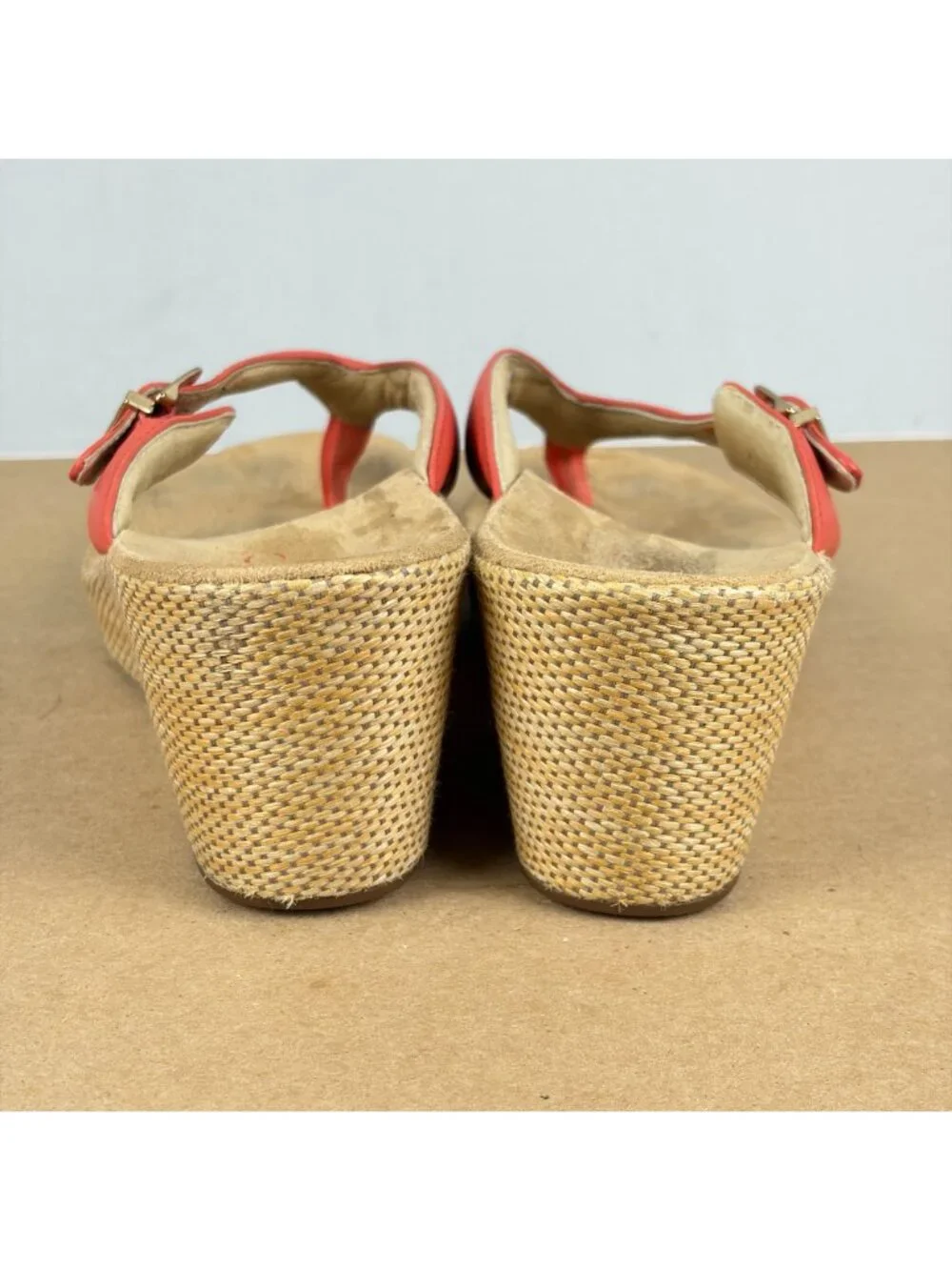 Vionic Polina Thong Wedge Sandals Womens 8 Orange Tan Leather Casual Comfort